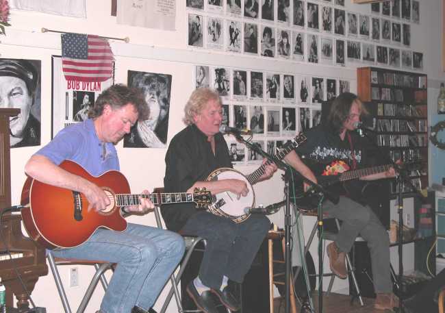 Acoustic Strawbs in America